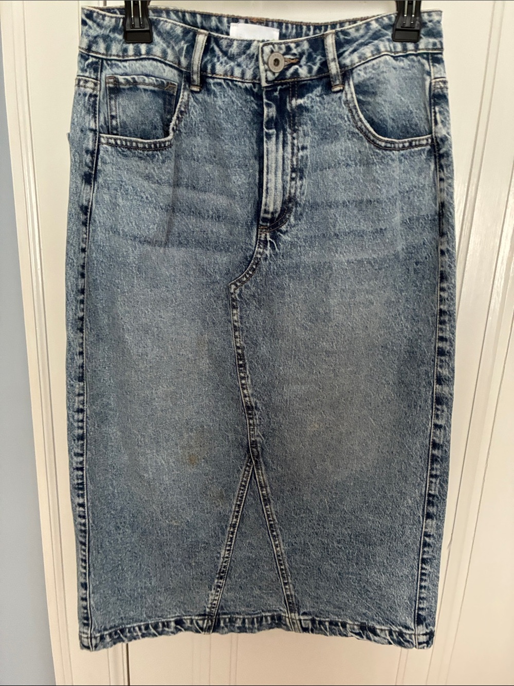 Vintage-Inspired Women's Denim Midi Skirt in Light Blue